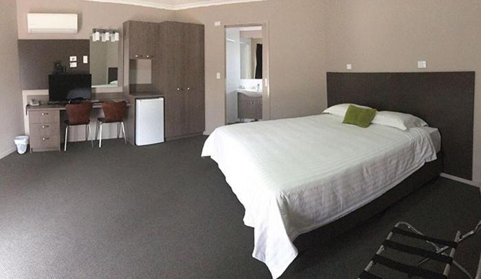 Bluestone Motor Inn Теннант-Крік Екстер'єр фото
