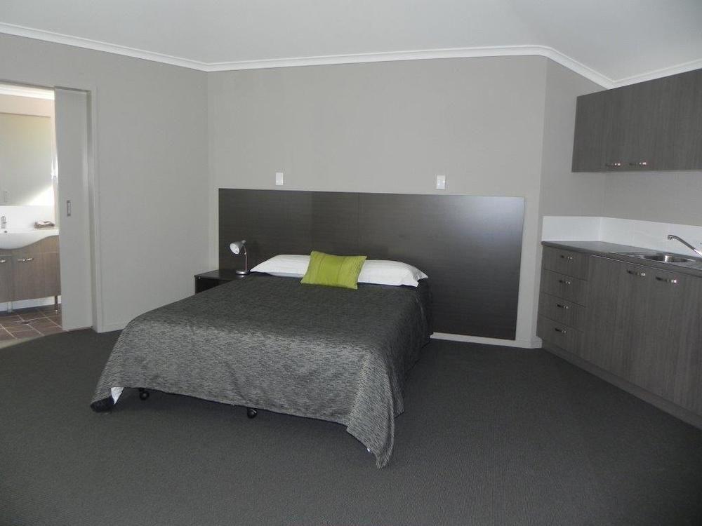 Bluestone Motor Inn Теннант-Крік Екстер'єр фото